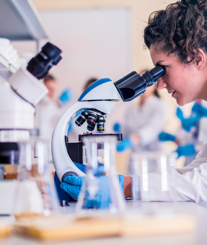 UKAS-accredited laboratory testing asbestos samples in Mansfield UKAS-accredited laboratory testing asbestos samples in Mansfield